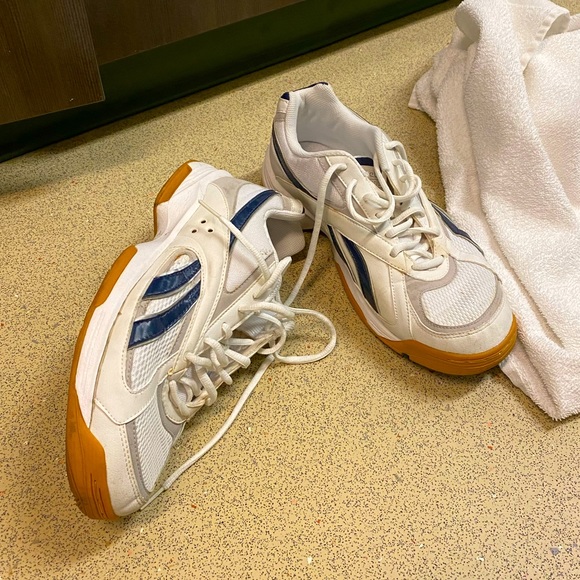 Men’s Sneakers - Picture 3 of 4